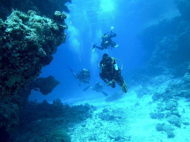diving